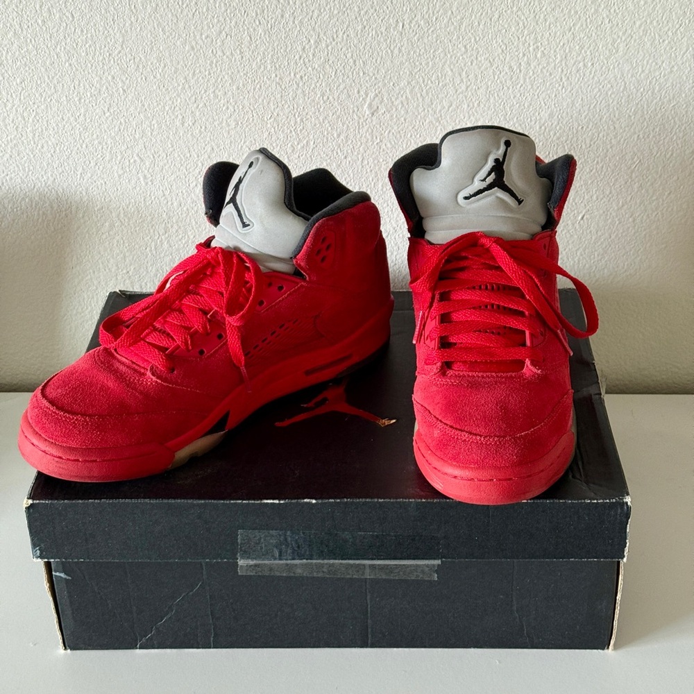 Air Jordan 5 Retro BG - Size 7Y (Women’s 8.5)